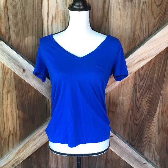 Madewell Tops - Blue Madewell V-Neck Pocket Tee
